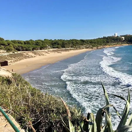 By The Sea Apartman *