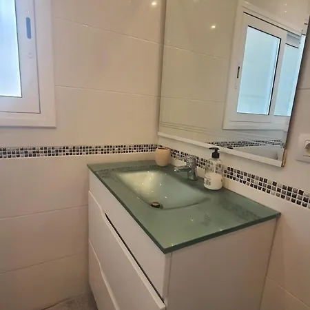 By The Sea Apartman Salou